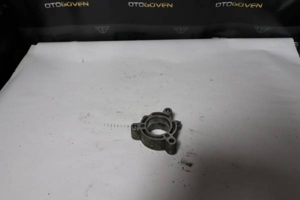 FORD TRANSİT 100 L-S-V ÇIKMA PARÇA  MAZOT POMPA AYAĞI